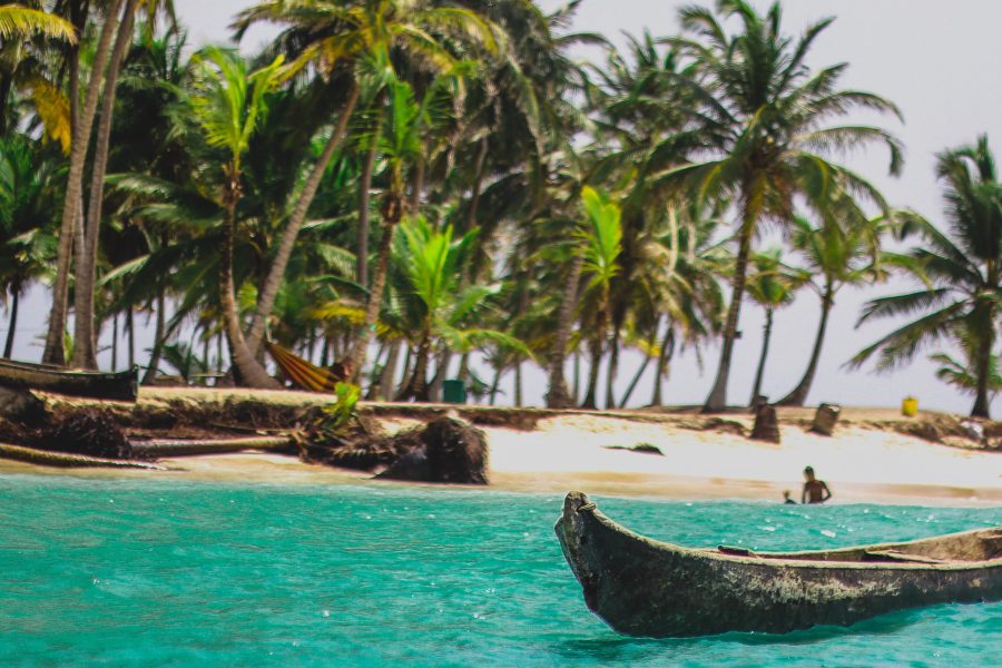 8 de Mayo a pura playa Republica Dominicana